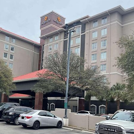 La Quinta By Wyndham San Antonio Airport Hotel Екстериор снимка
