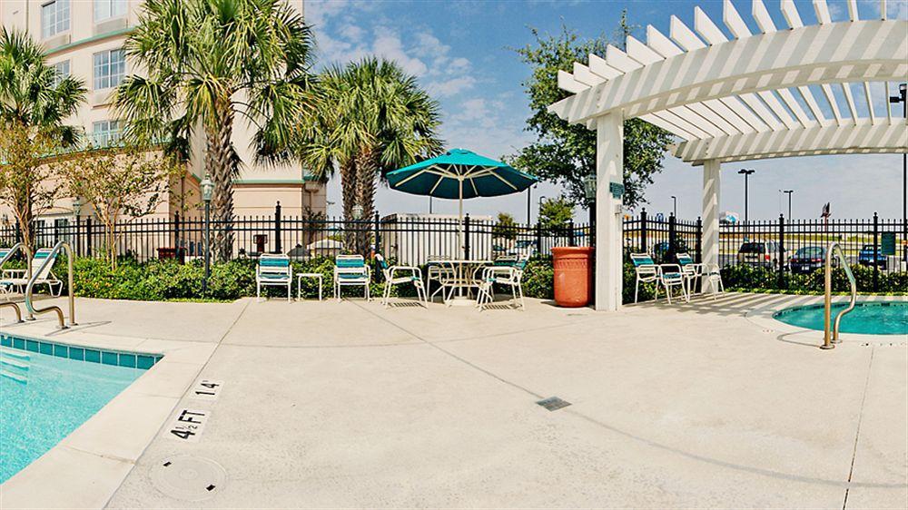 La Quinta By Wyndham San Antonio Airport Hotel Екстериор снимка