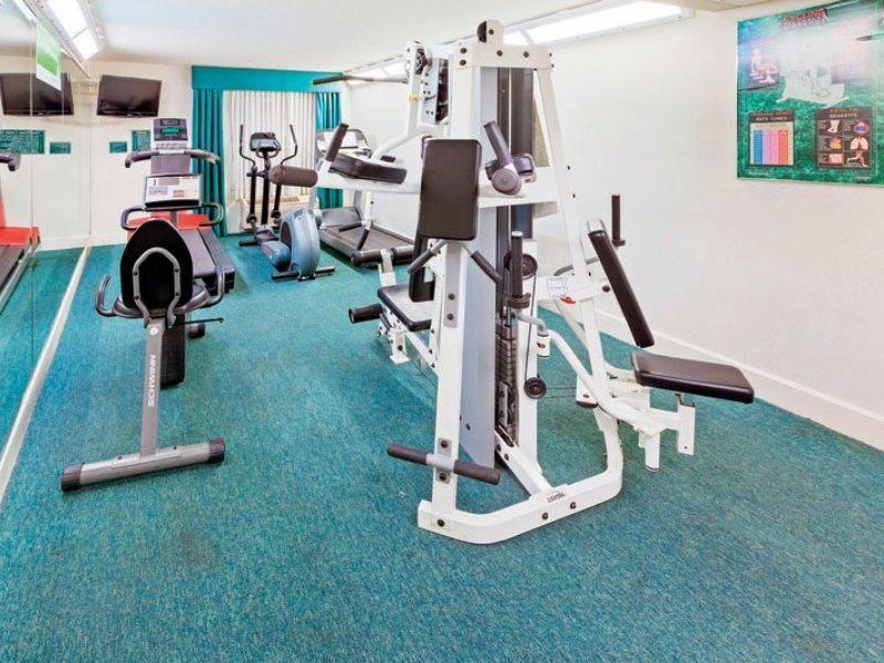 La Quinta By Wyndham San Antonio Airport Hotel Екстериор снимка